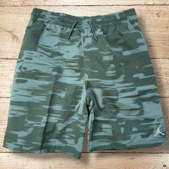 Jordan Nike Boys Flight MVP Printed‎ Woven Shorts NWT - Size L - Oxidized Green - Picture 2 of 9